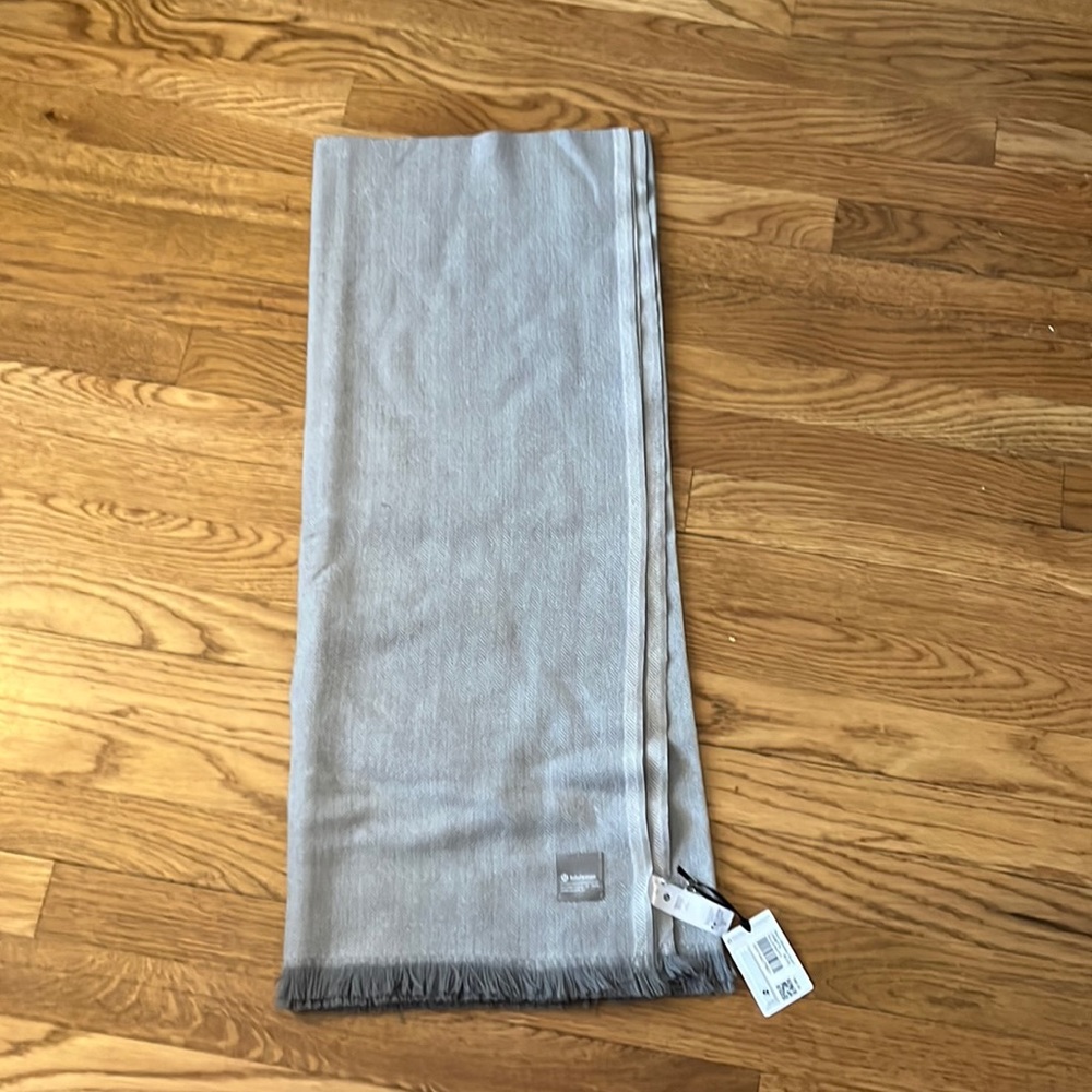 NWT Lululemon “Wool Blanket Scarf.” One size. 100% wool. Retails for $98.